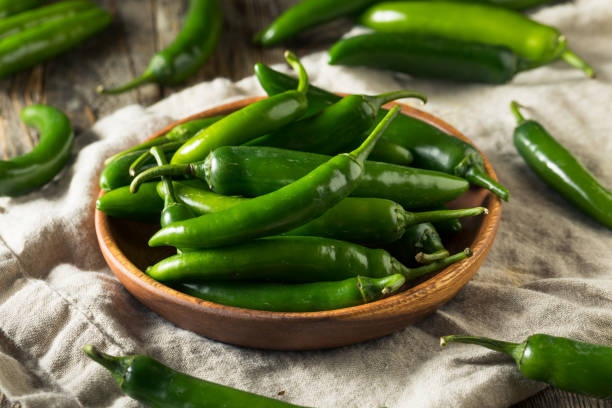 green chilli Suppliers in Pune green chilli Suppliers in Pune